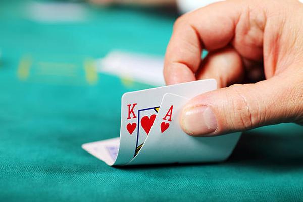 Key Features to Consider When Comparing online casino Singapore For comparing entertainment options